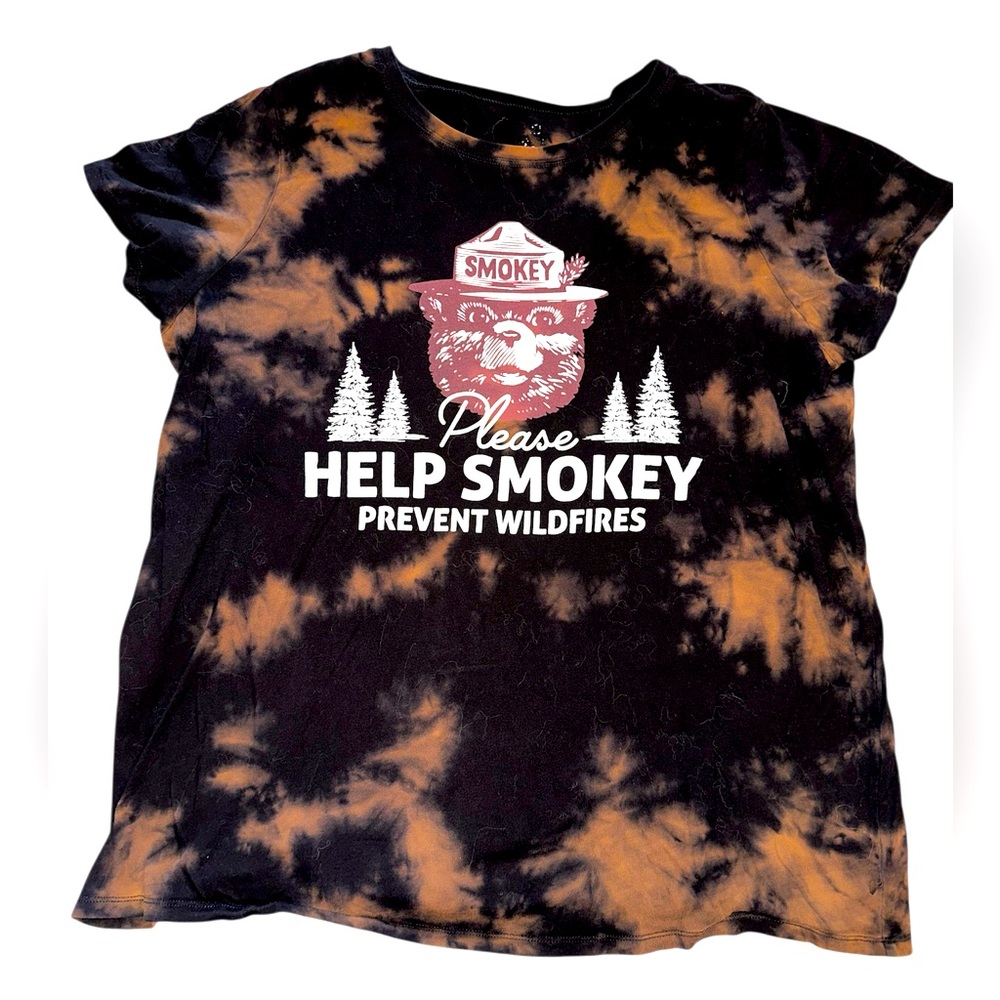 XXL Torrid Smokey Bear tie dye shirt